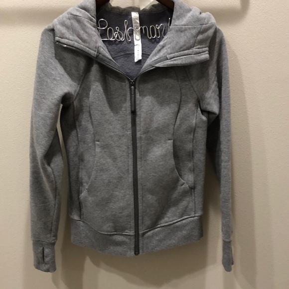 lululemon athletica Tops - EUC Lululemon Size 2 Grey Scuba Jacket💗